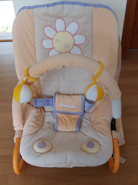 Продавам бебешки шезлонг