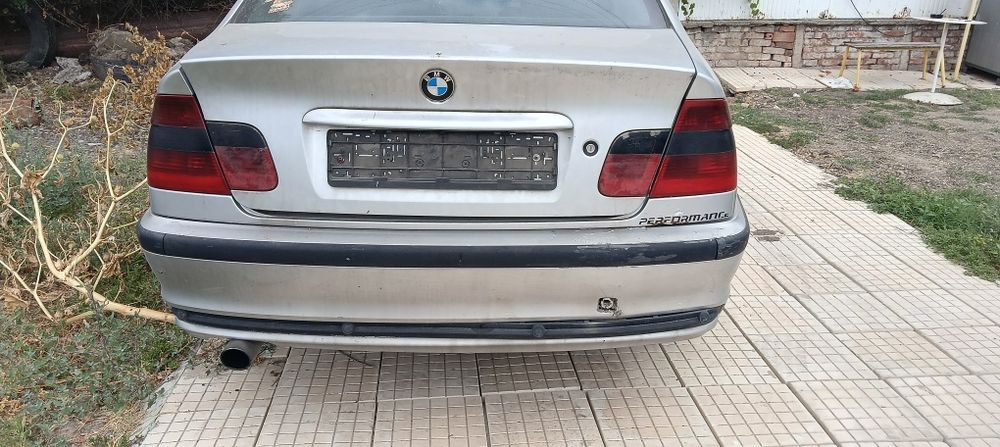 БМВ-та Е46-ци на части