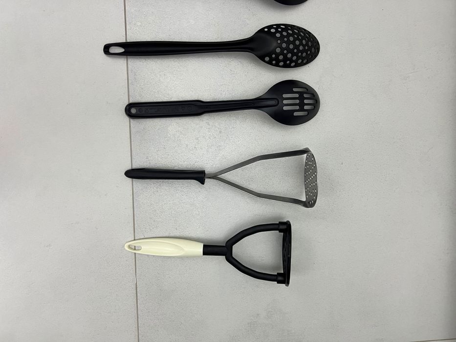 Vand ustensile plastic pentru bucatarie