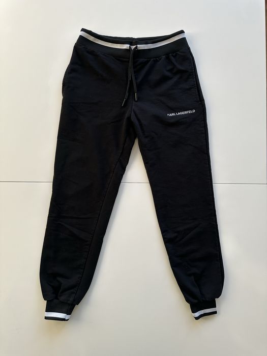 Спортен екип Karl