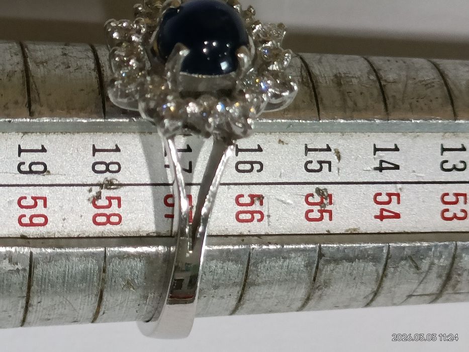 Vind inel din aur 18kt cu safir și diamante