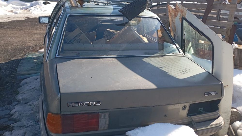 Продам опель рекорд на ходу
