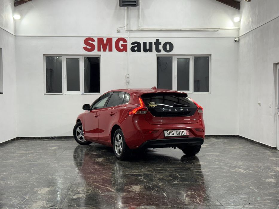 Volvo V40 1.6 115 CP 2013 Euro 5 SE POATE IN RATE