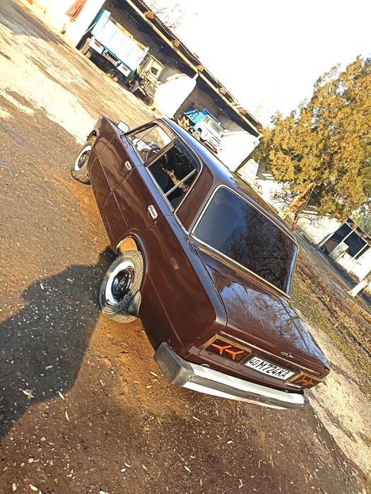 Jiguli moshinani olasilar minasizlar