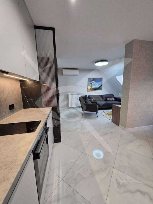 Дава се под наем Тристаен апартамент в София, Студентски град - 100 кв.м за 900 € - Снимка #1