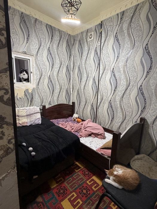 1/4/4. Сергели 2. Дом галерейка, квартира 32 м². Метро "Chinor" 400 м