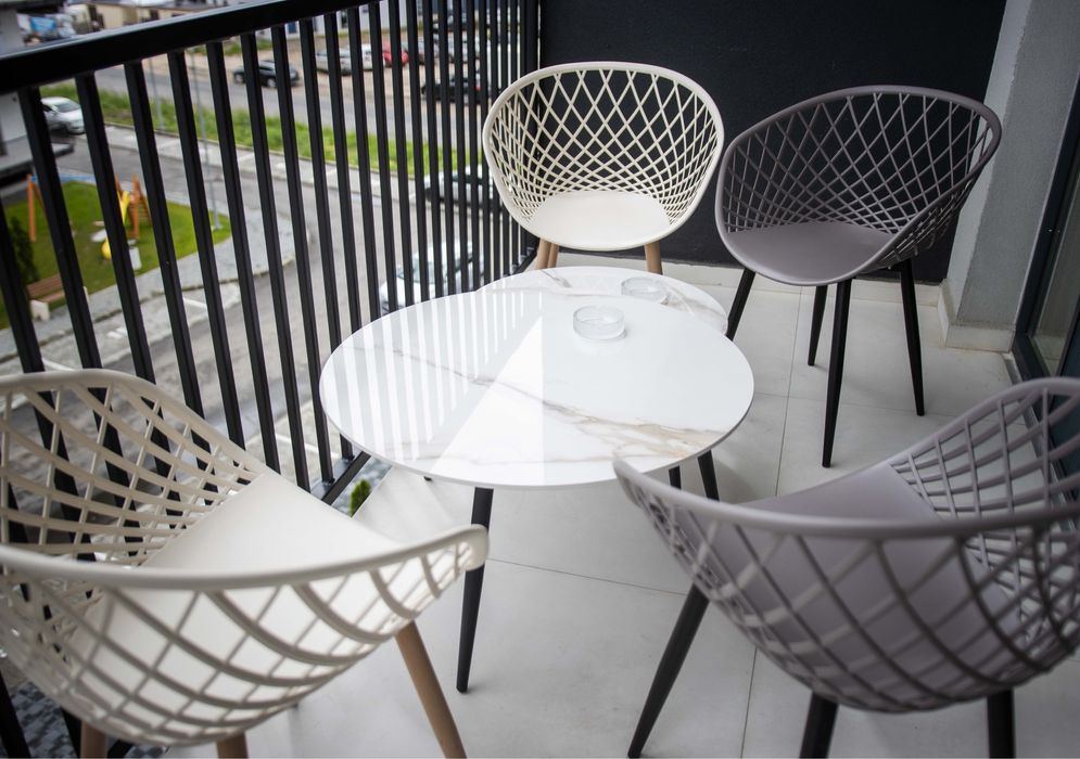 Afacere la cheie apartament 3 camere ,in regim hotelier ,Coresi