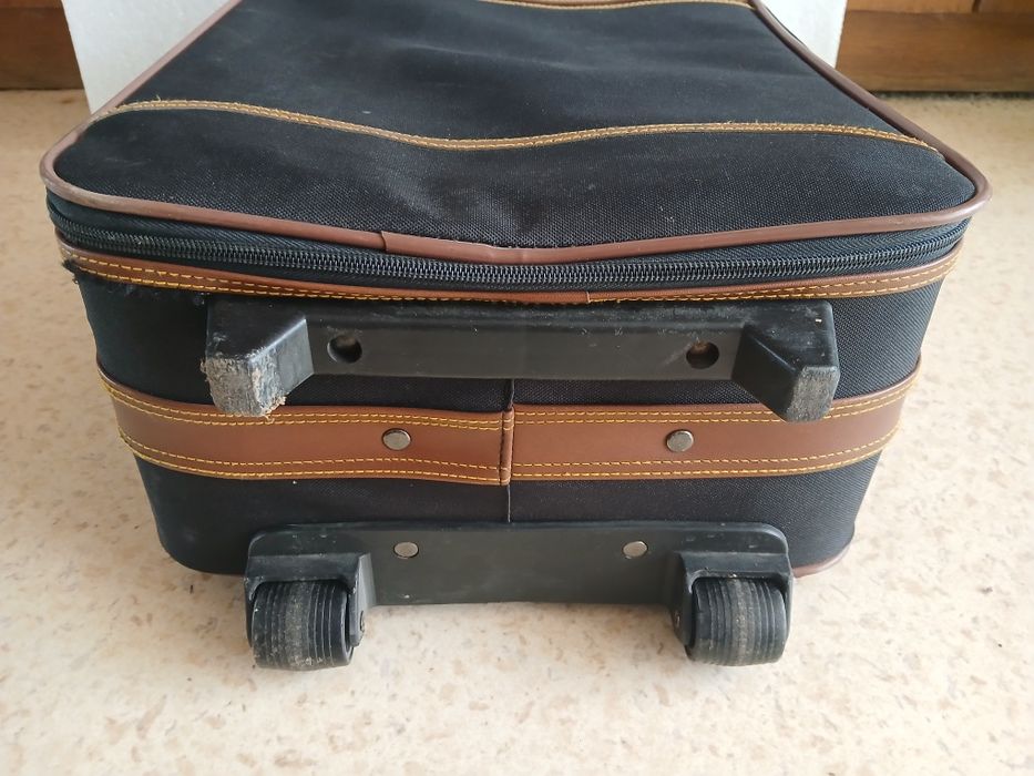 Куфар на колелца