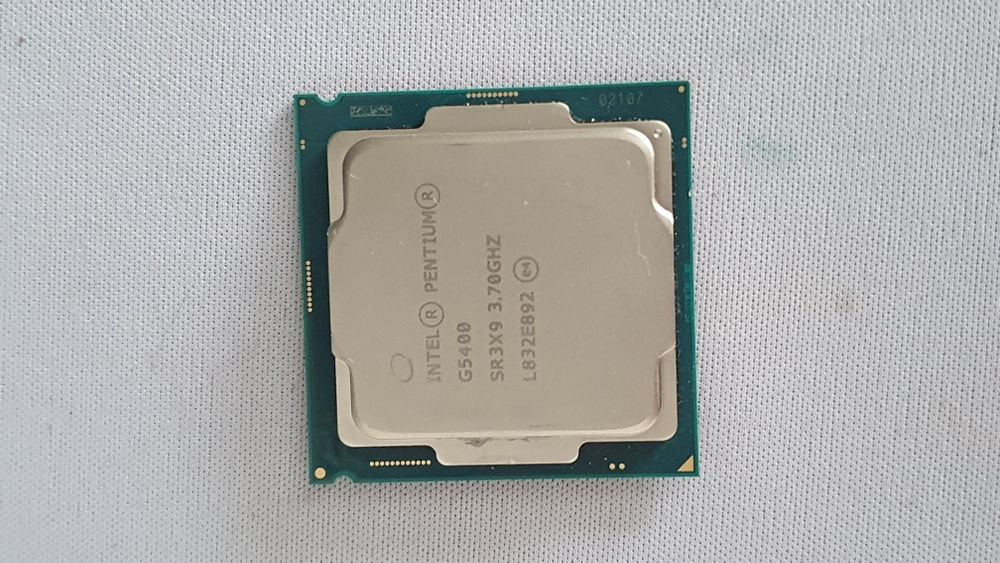 Процессор-INTEL PENTIUM G5400