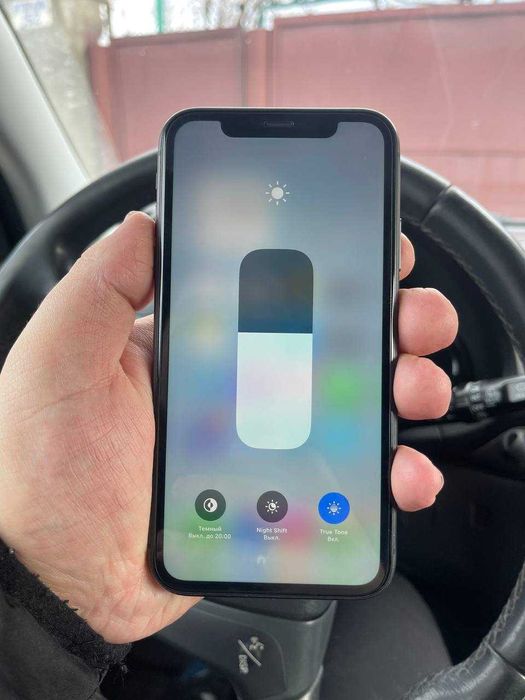 Продам iphone 11 black