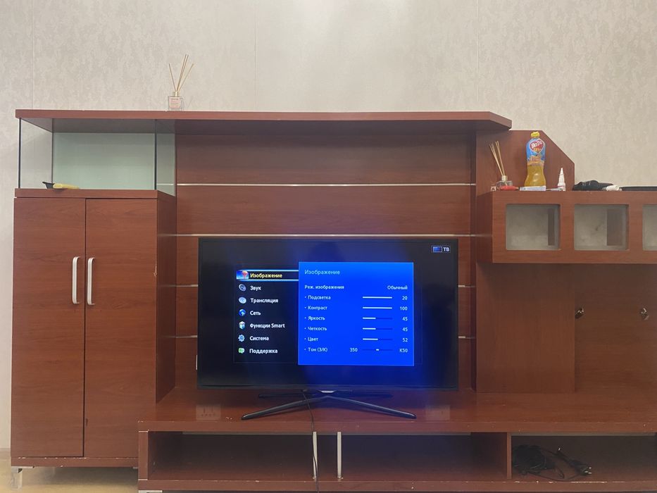 Гарнитура для зала под телевизор