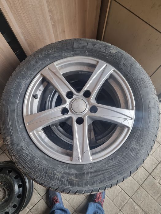 Продам диски с резиной