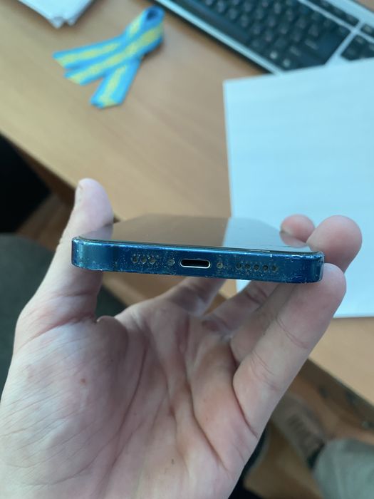 Айфон 12, 128гб памяти