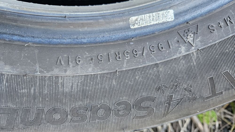 2бр гуми 195 65 15 дот 23