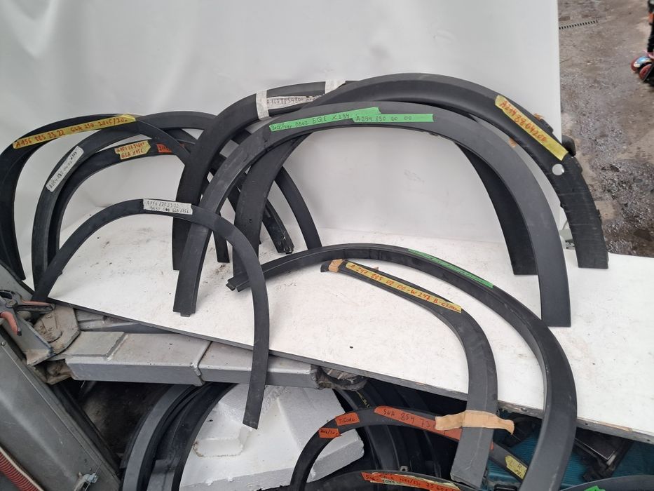 Лайсна калник Mercedes A294 EQE A214 A156 A254 A167