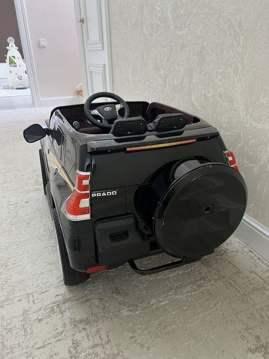 Электро машинка продам