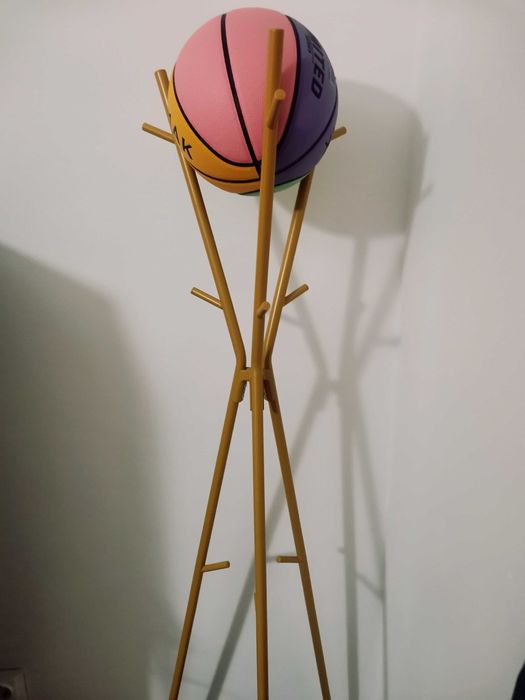 Cuier IKEA Ekrar 169 cm