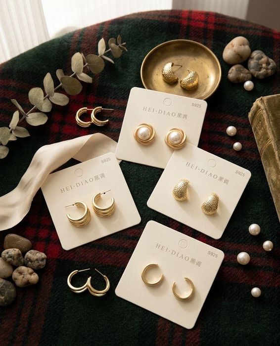 Продам серьги бижутерия