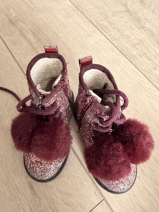 Детски ботуши като нови почти не са носени