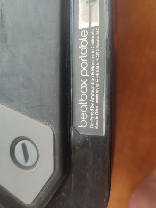 Колонка beats by dr,dre мощный