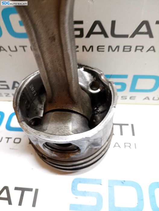 Piston Pistoane Cu Biela Toyota Corolla Verso 2.2 D 2005 - 2009 [M7535]