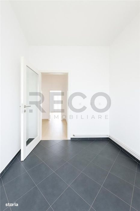 RECO Apartament ultracentral, loc de parcare privat inclus plus boxa
