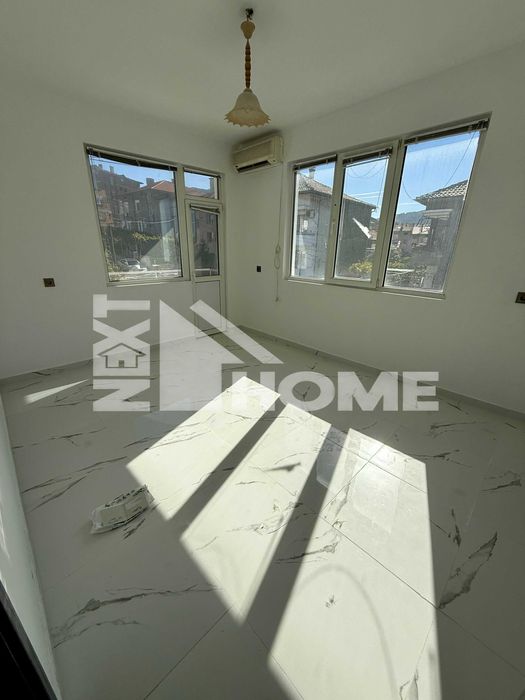 Продава се Тристаен апартамент в Асеновград - 114 кв.м за 1448 €/кв.м - Снимка #11