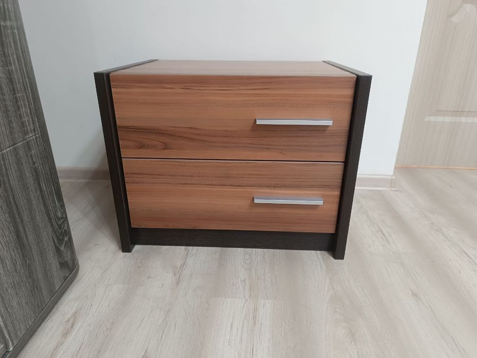 Прикроватная тумбочка Россия