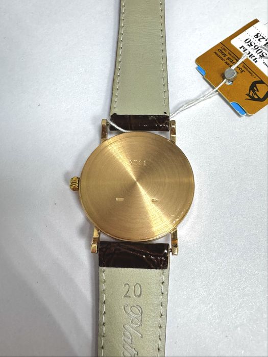 Золотые часы 585