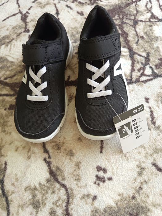 НОВИ Детски маратонки Номер 28