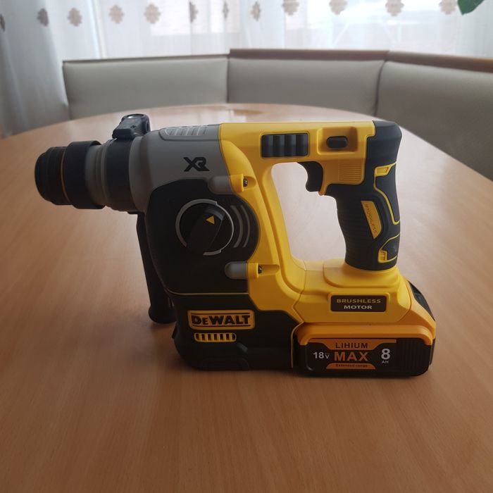 Vand  rotopercutor Dewalt corp dch273