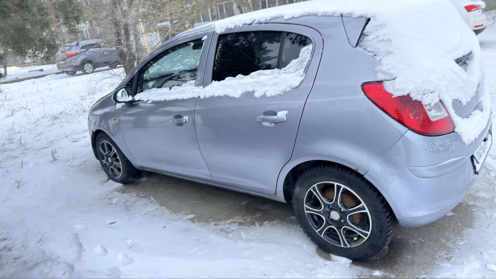 Opel Corsa D 2009 года обьем 1.2