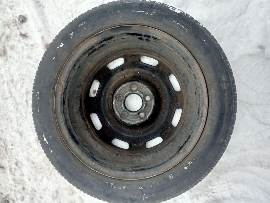 Запаска Тойота хендай на 15