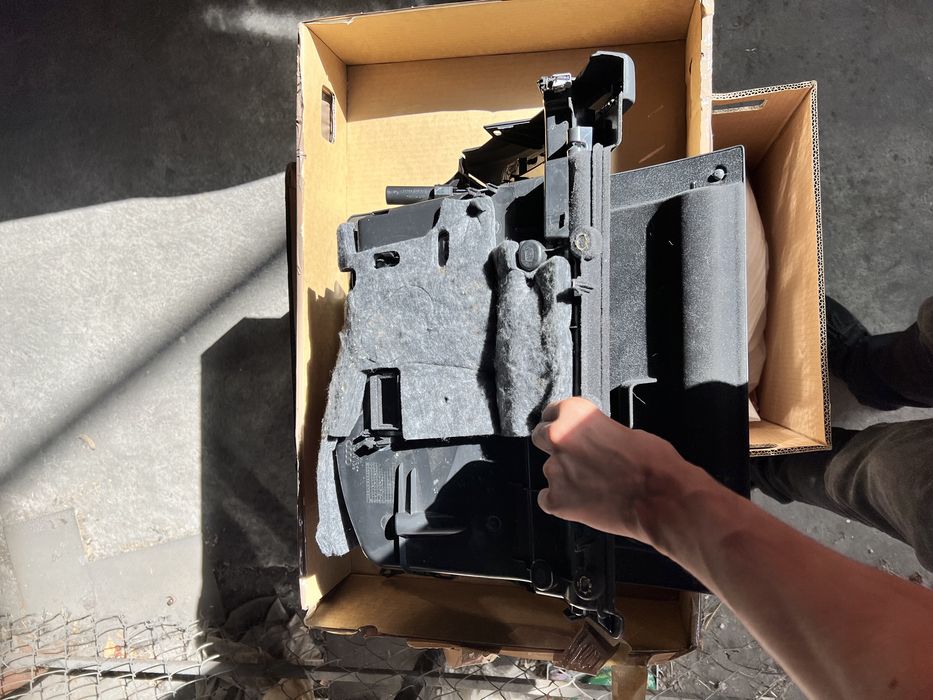 Продавам жабка за Ауди А4 B8 Audi