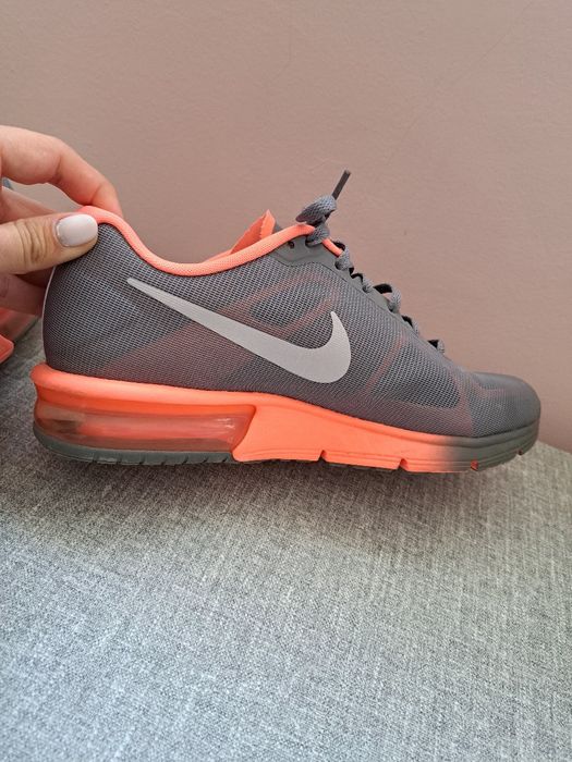 Маратонки Nike Air max