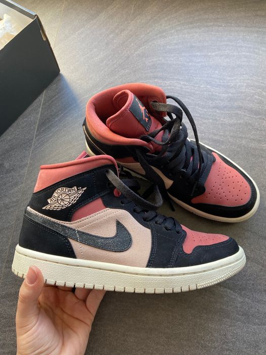 Jordan 1 Mid Canyon Rust