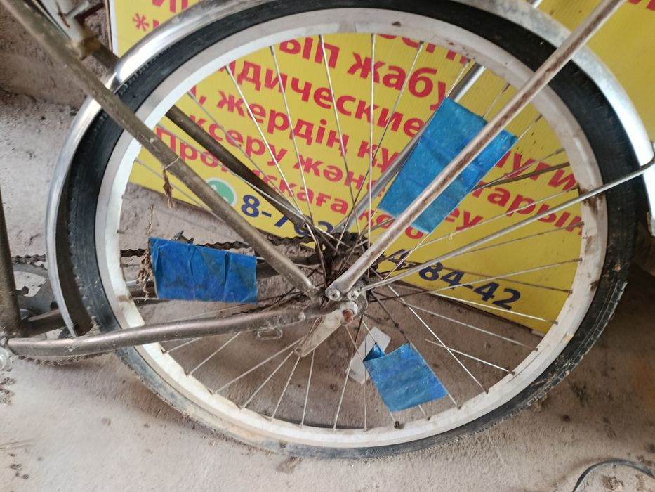 Урал велосипеды жүріп тұр