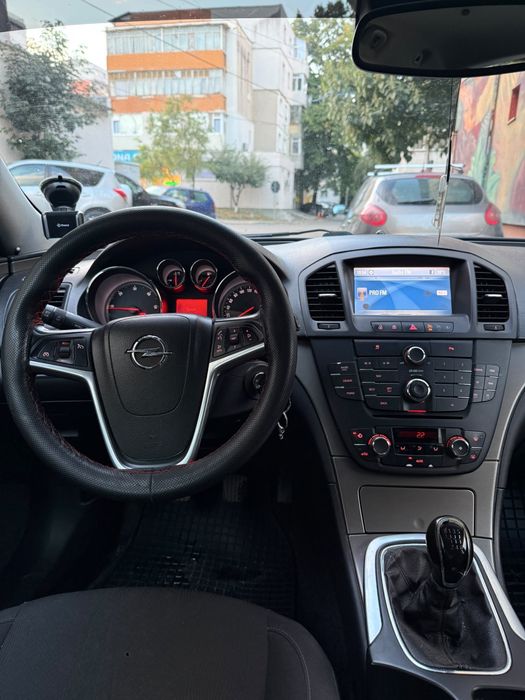 Opel Insignia 2011