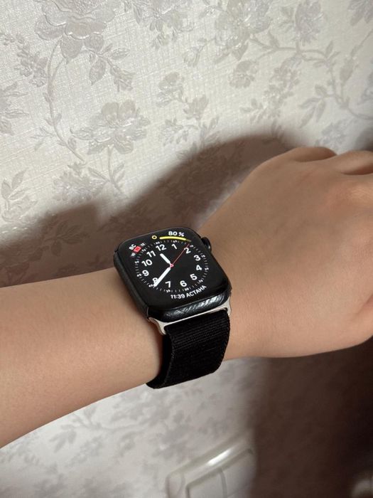 Продается Apple watch 8 серии