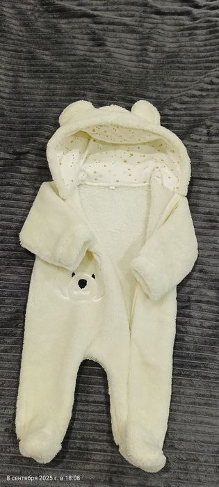 Продам комбинезон 62 р.