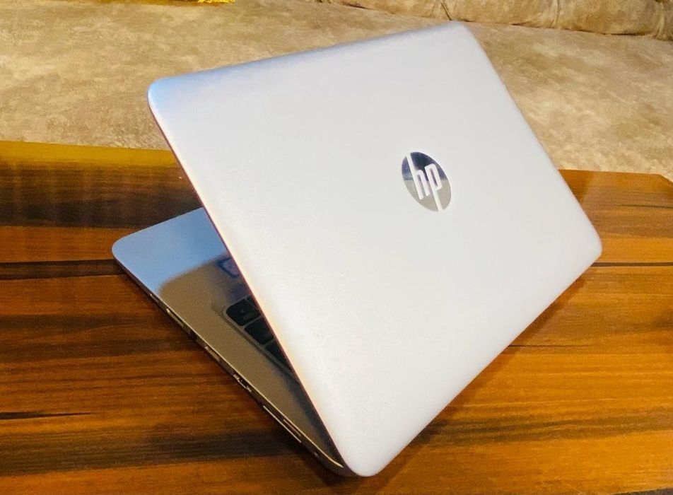 Okazie HP Elitebook i7 gen7, 12Gb RAM DDR4, SSD 256Gb, display 14FHD, taste led, baterie ok