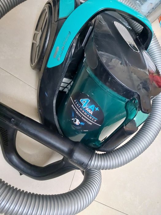 Aspirator fara sac Roventa 4A+ RO7262EA 550w