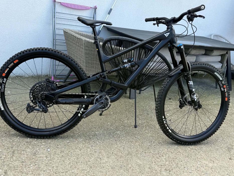 Bicicleta YT marime XL