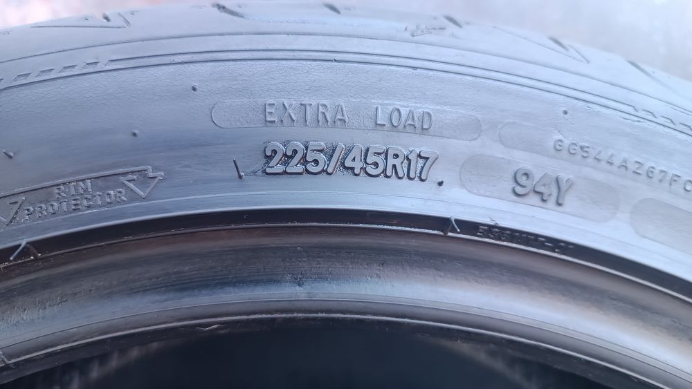 225/45/17 Goodyear Дот 1622