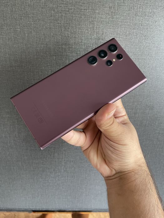 Samsung S22 Ultra Burgundy