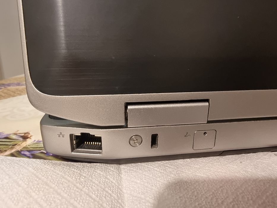 DELL latitude E6520