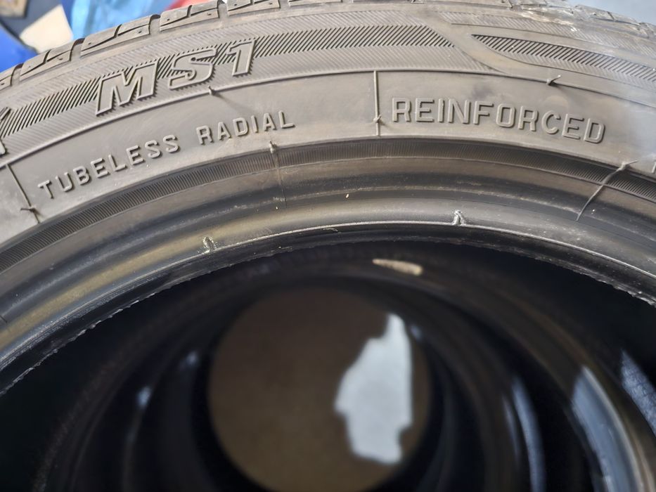 Vand anvelope vara 205/50 R17 ca noi