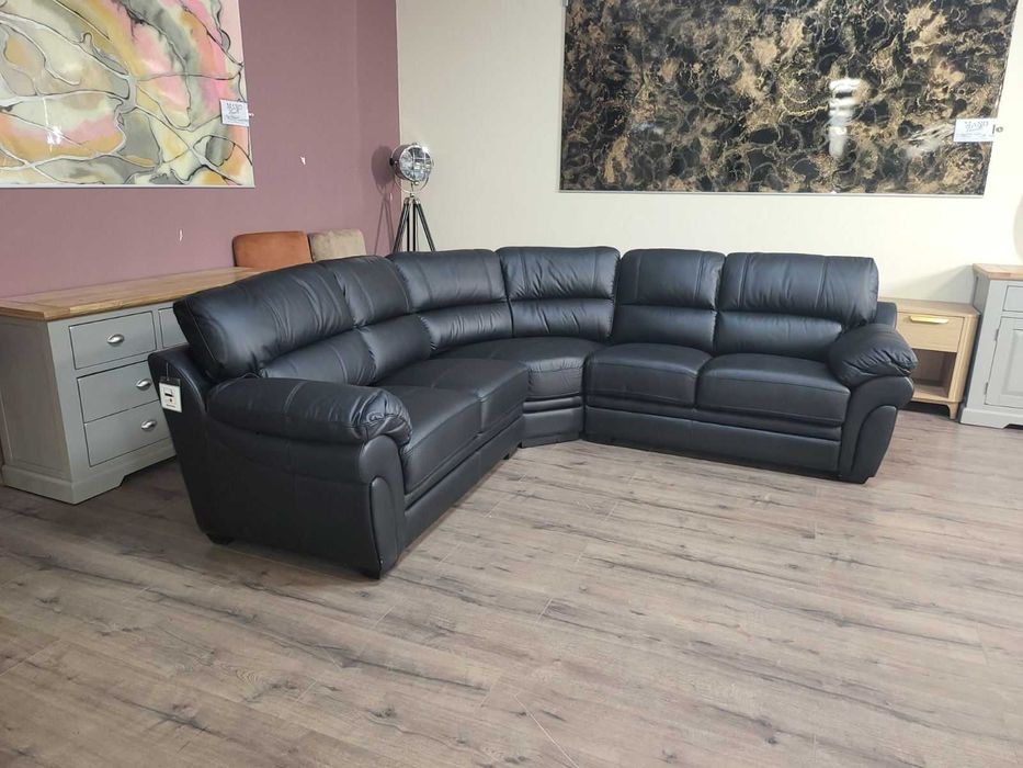 Черен кожен ъглов диван