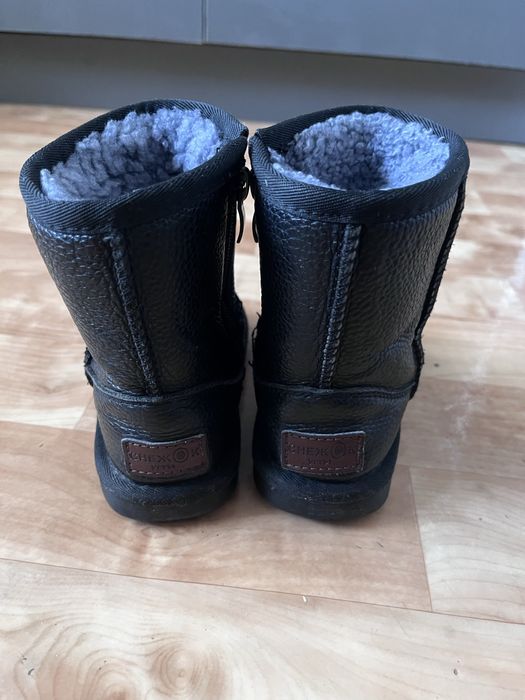 Продам угги детские