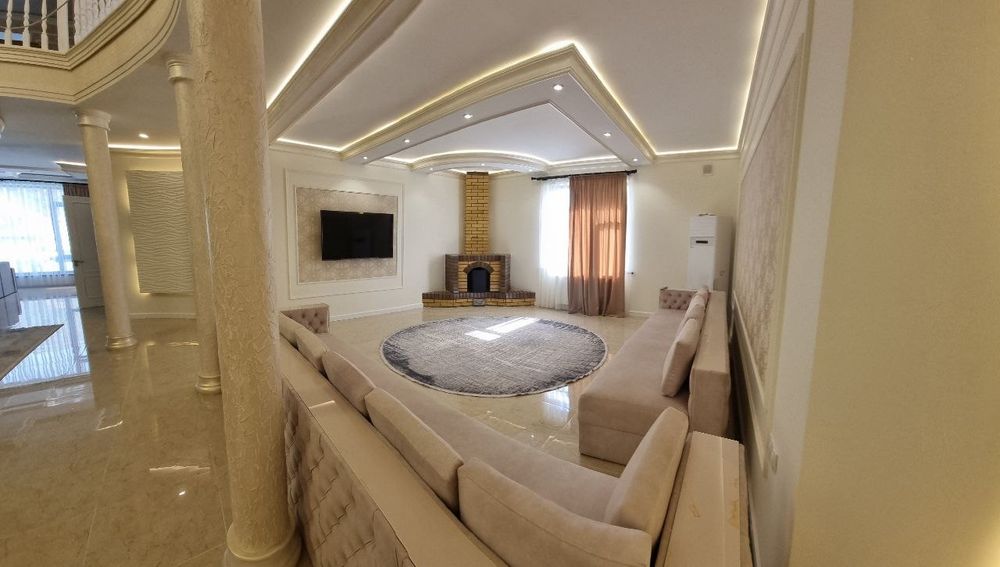 Ривер Гарден с видом на горы на 40 человек